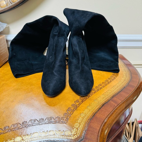 Steve Madden Gorgeous Black Suede Over the Knee Stunning Vegan Boots Size 8 - Picture 7 of 12